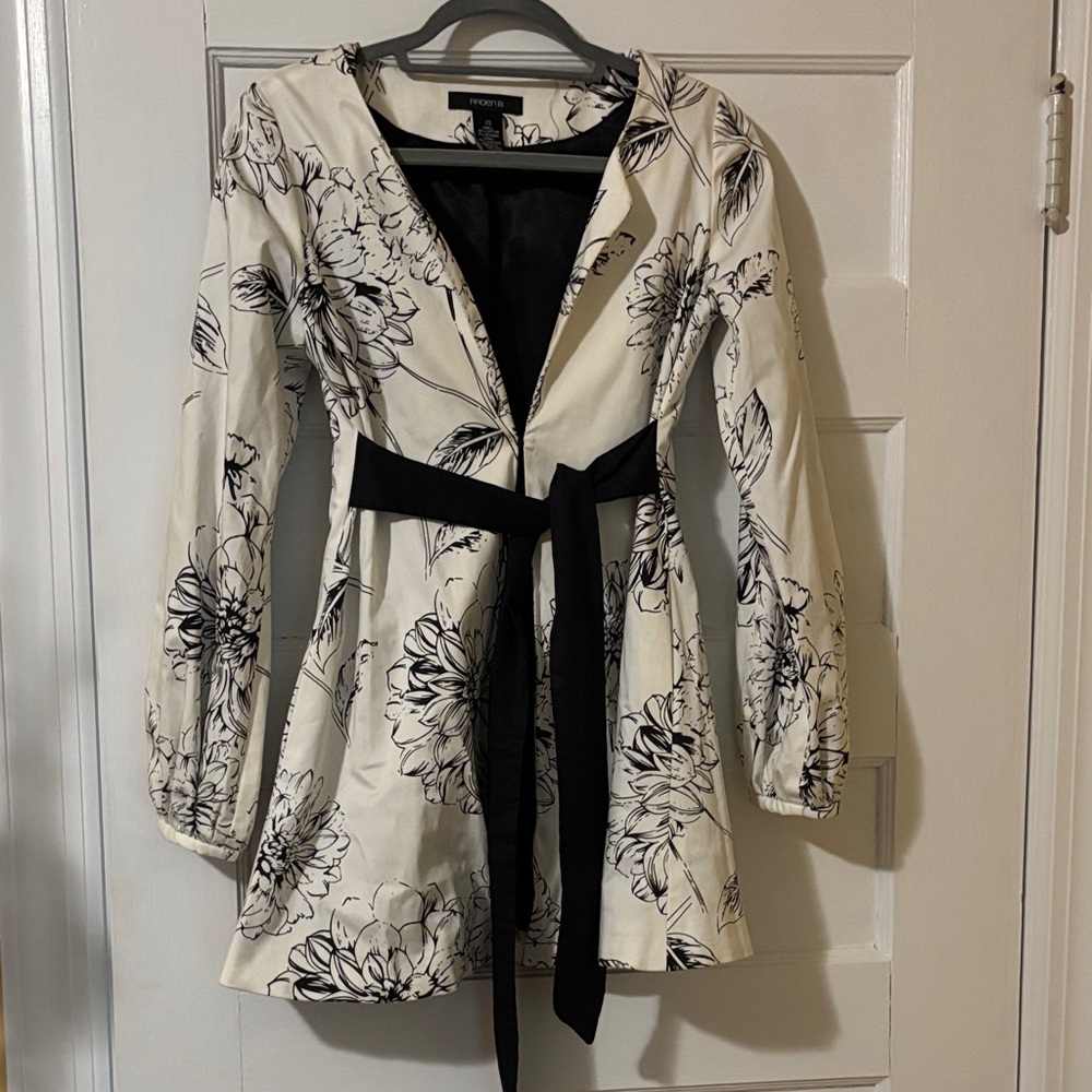 Arden B Black and White Floral-Print Blazer